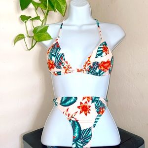 Women’s Tropical Bikini Set NWT - Medium